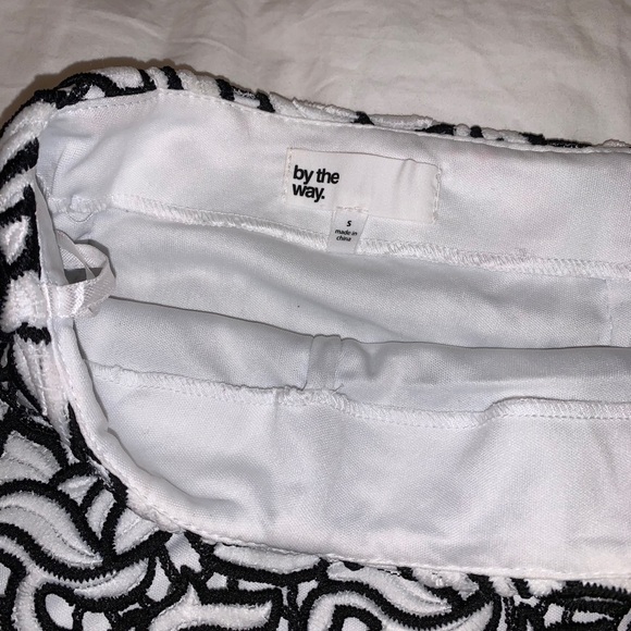 by the way. | Adele Lace Mini Skirt | Size S - Picture 4 of 4